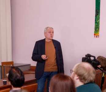  Алексей Мосалов прочёл лекцию «От дронта до сизаря»